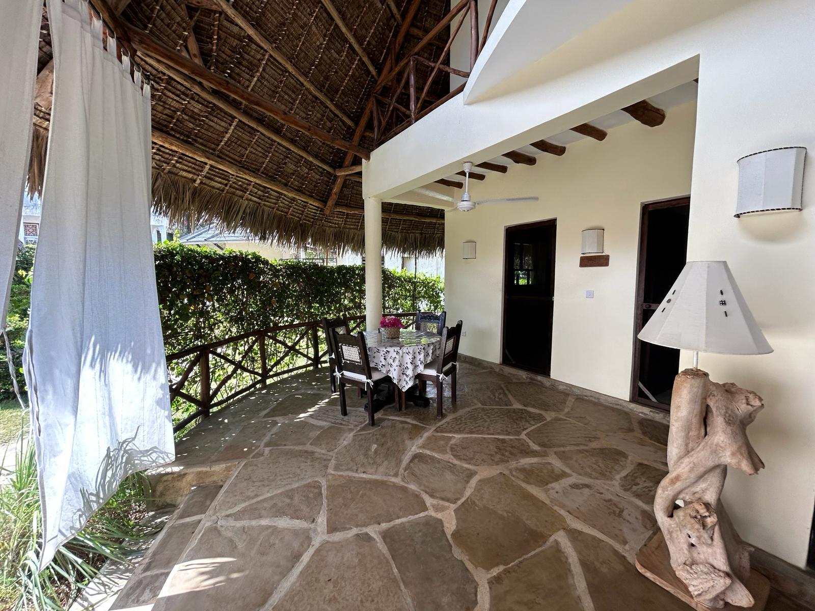 Exquisite Beachfront 2 Bedroom Villa For Sale Villa On Silversands ...