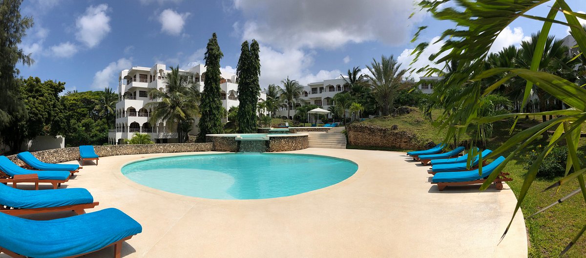 2br for sale at Beverly suites Malindi