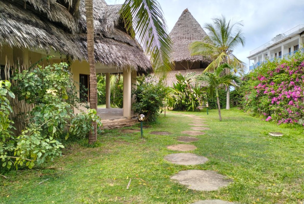 Stunning 2 bedroom Beachfront Chalet for sale in Malindi