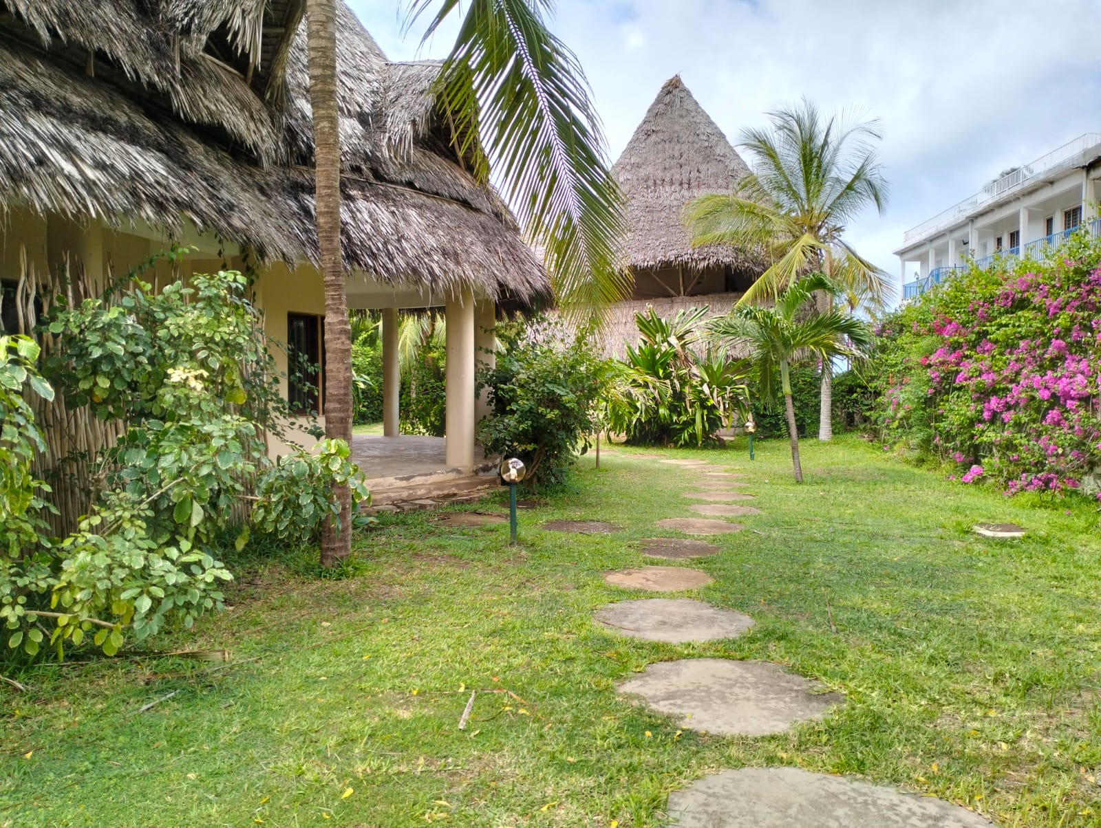 Stunning 2 bedroom Beachfront Chalet for sale in Malindi