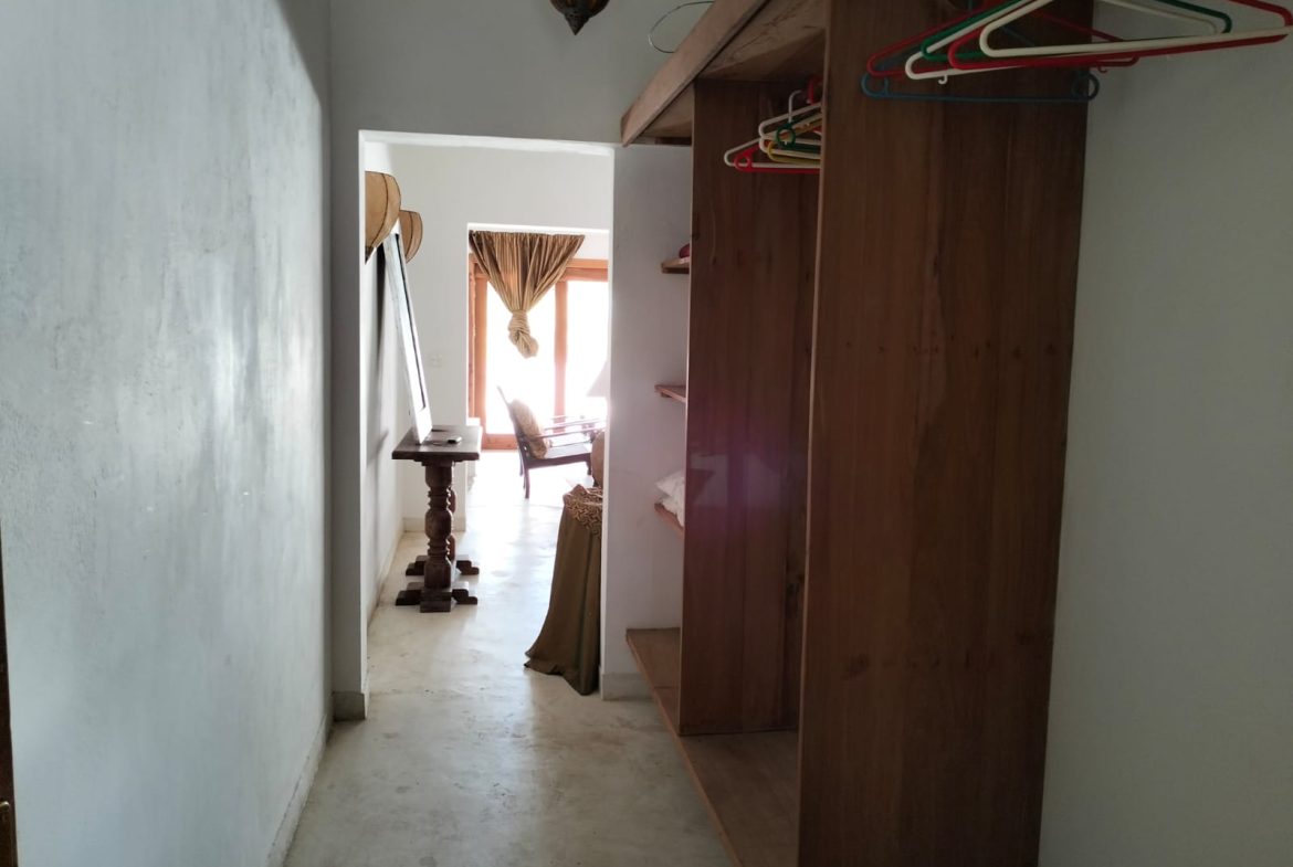 Stunning 2 bedroom Beachfront Chalet for sale in Malindi