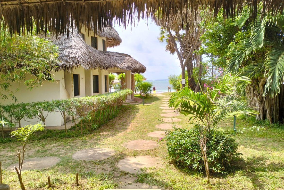 2 Bedroom Beachfront Chalet For Sale