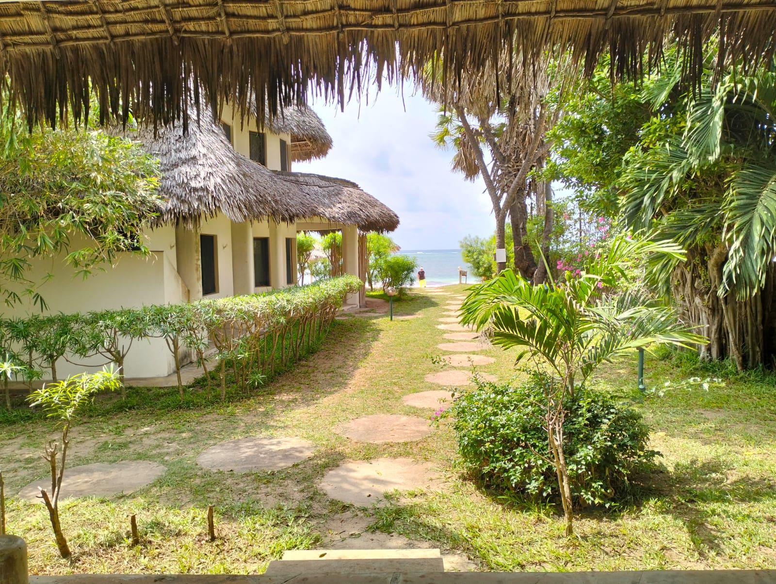 2 Bedroom Beachfront Chalet For Sale