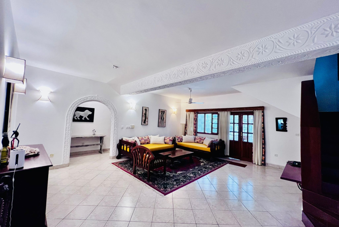 luxurious 4-bedroom villa in Watamu