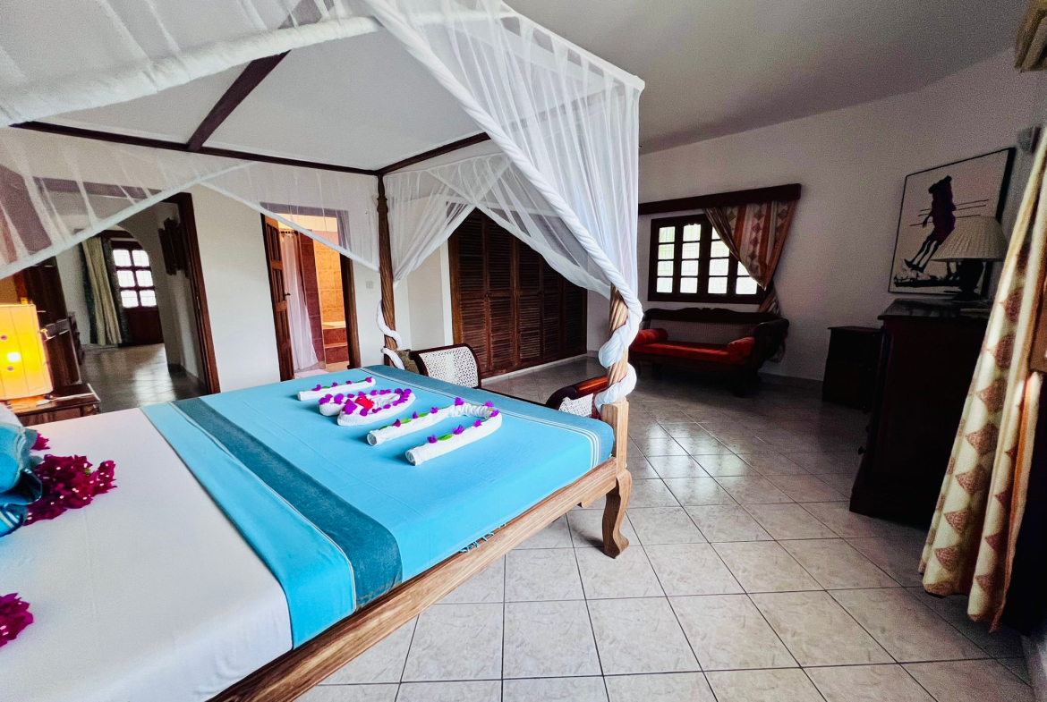 luxurious 4-bedroom villa in Watamu