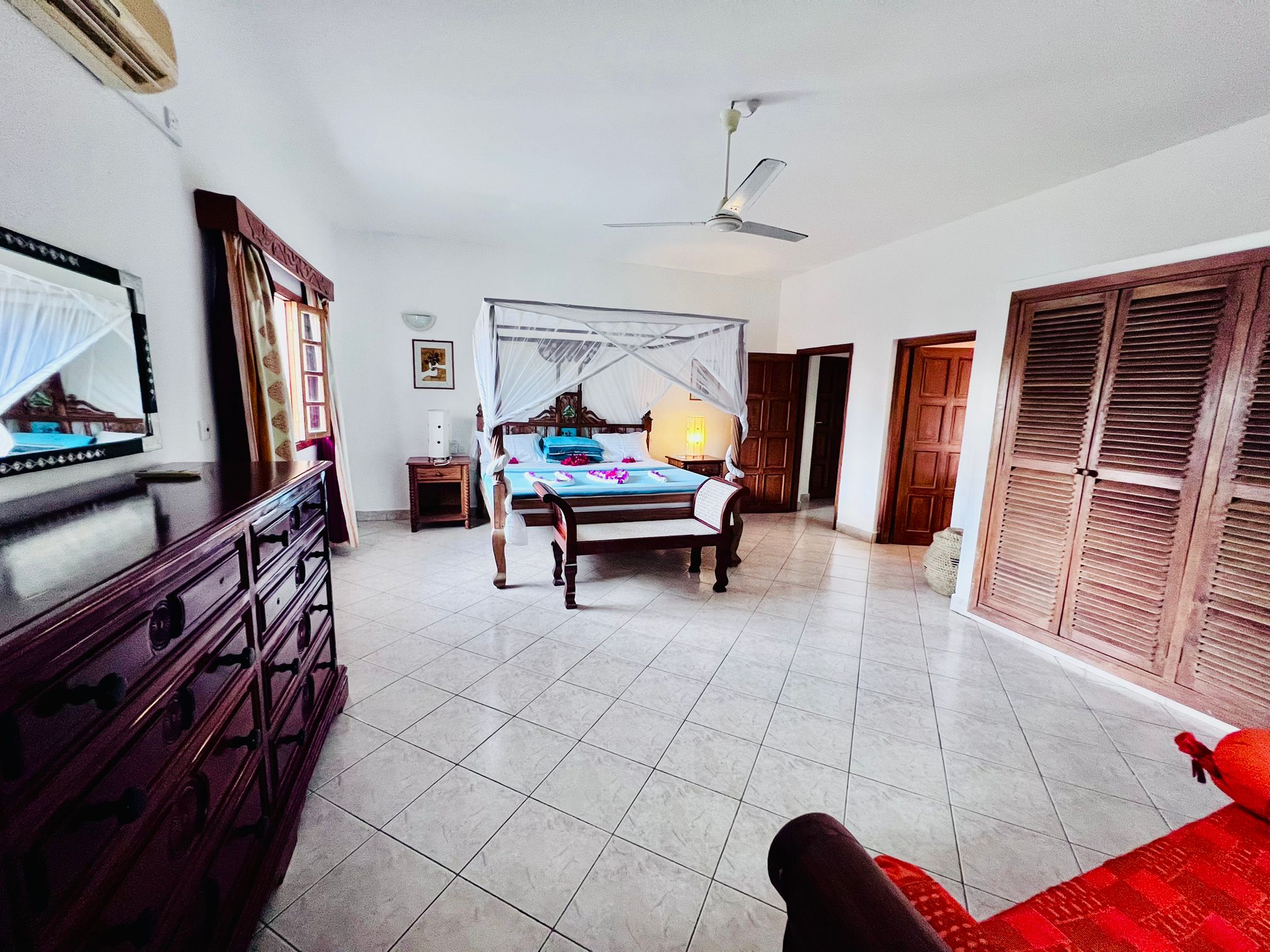 luxurious 4-bedroom villa in Watamu