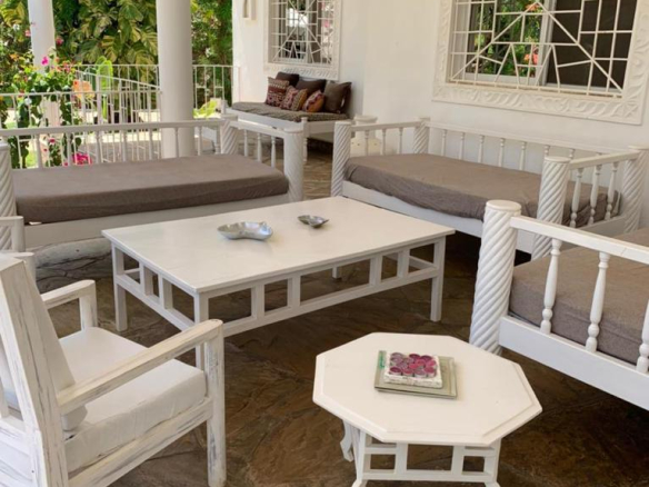 Elegant 4-Bedroom Villa for Sale on Casuarina Road chilling space