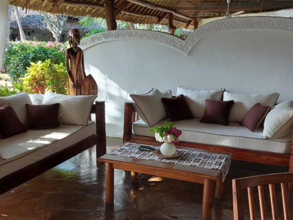 3-bedroom maisonette for sale in Malindi.