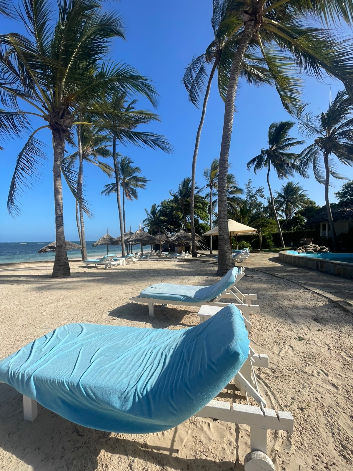 Luxurious 3 br beachfront villa airbnb malindi