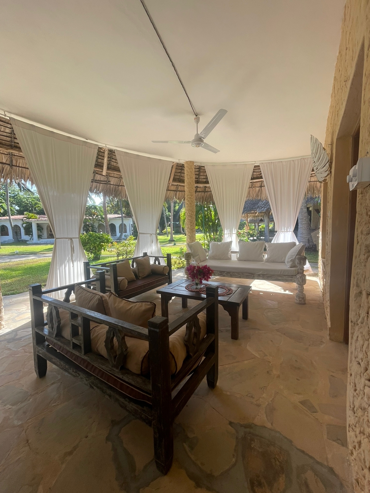 Luxurious 3 br beachfront villa airbnb malindi