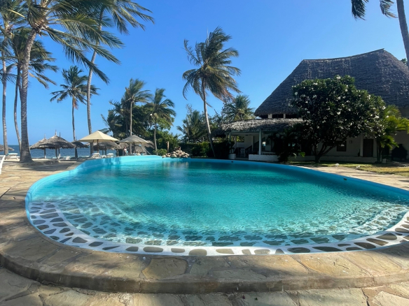 Luxurious 3 br beachfront villa airbnb malindi