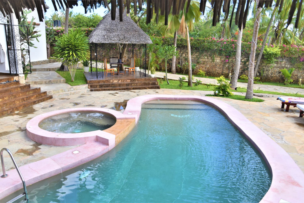 4 Bedroom villa for short stays in Watamu