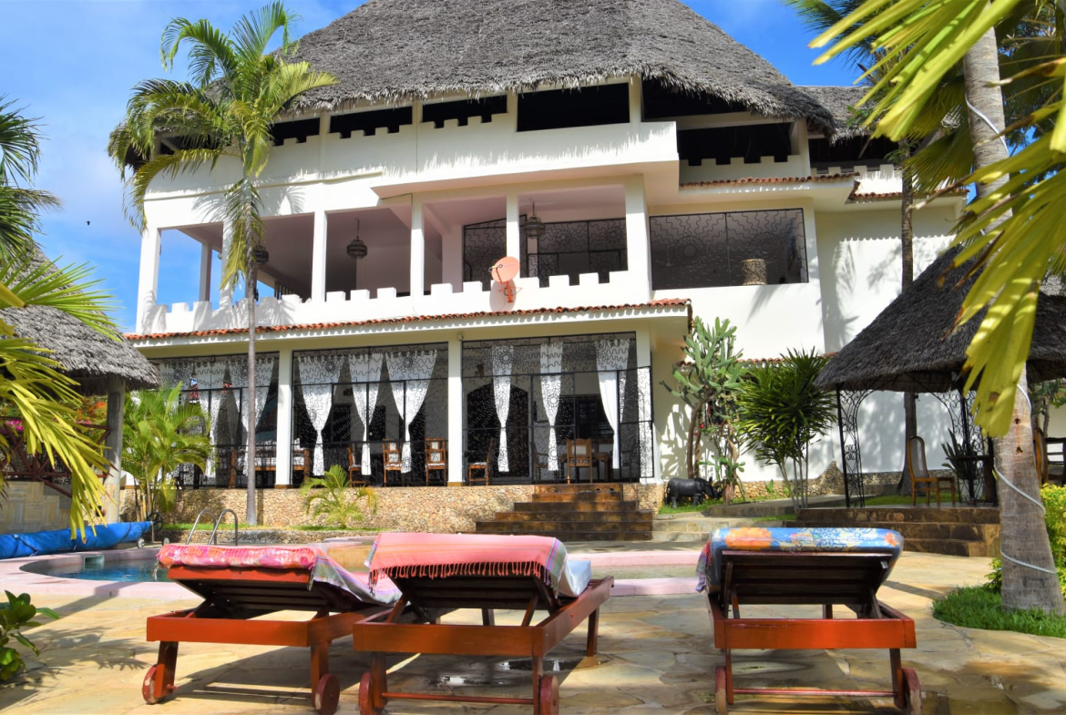 4 Bedroom villa for short stays in Watamu