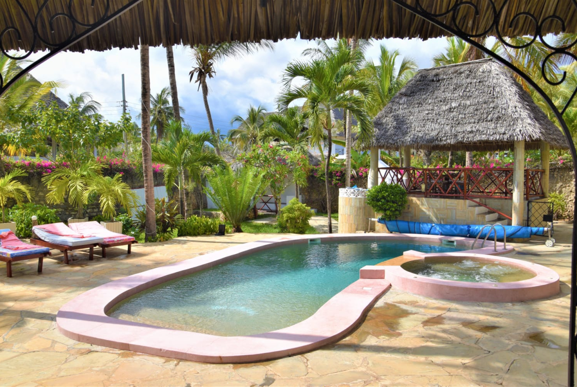 4 Bedroom villa for short stays in Watamu