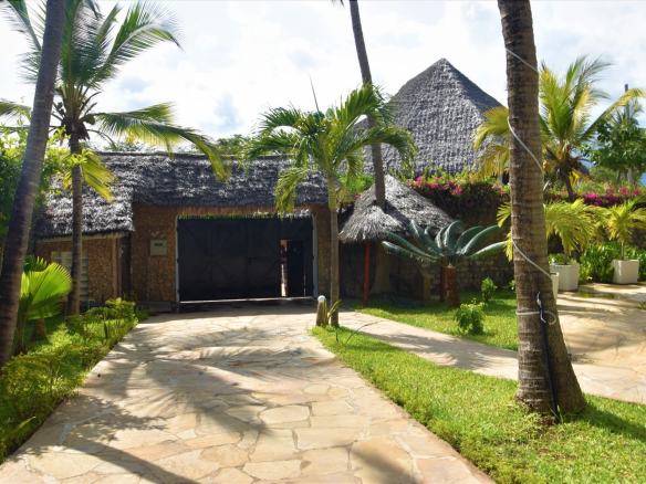 4 Bedroom villa for short stays in Watamu