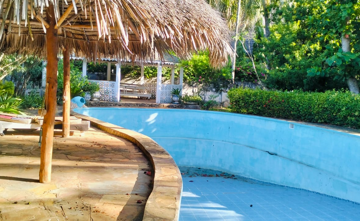 3br villa for sale in Malindi Casuarina road