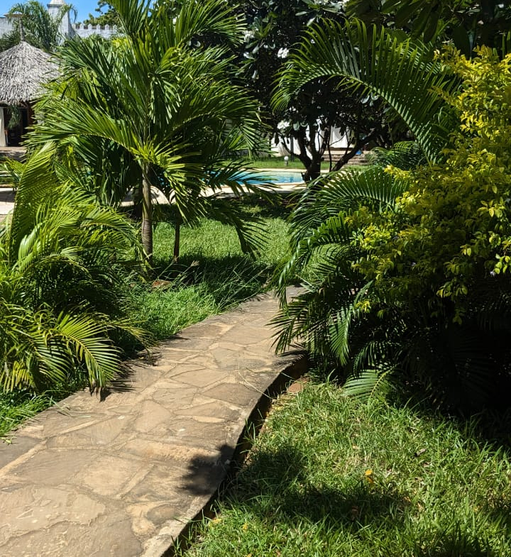 Luxury 3br furnished apartment for sale in Malindi