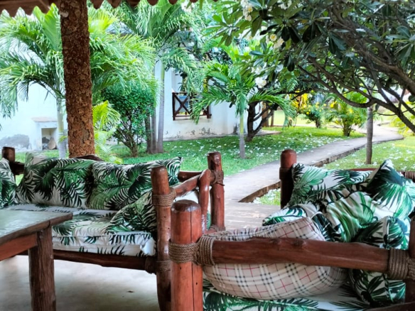 Luxury 3br furnished apartment for sale in Malindi