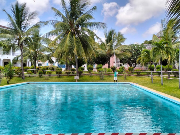 3 br villa for sale at Alhambra residence in Casuarina road