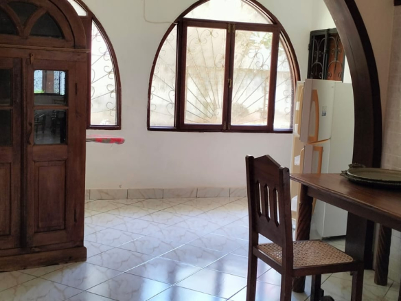 3 br villa for sale at Alhambra residence in Casuarina road