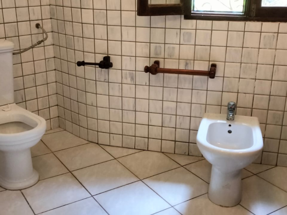 3 br villa for sale at Alhambra residence in Casuarina road