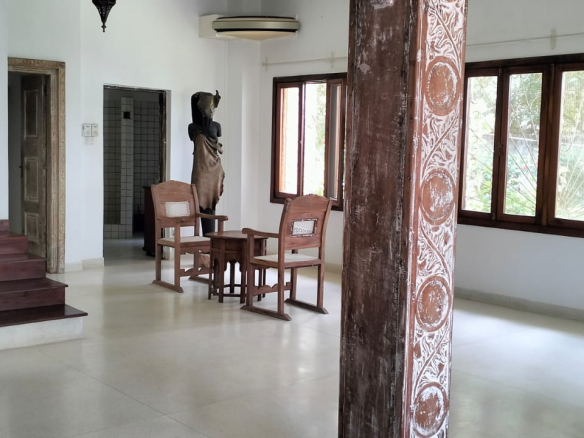 3 br villa for sale at Alhambra residence in Casuarina road