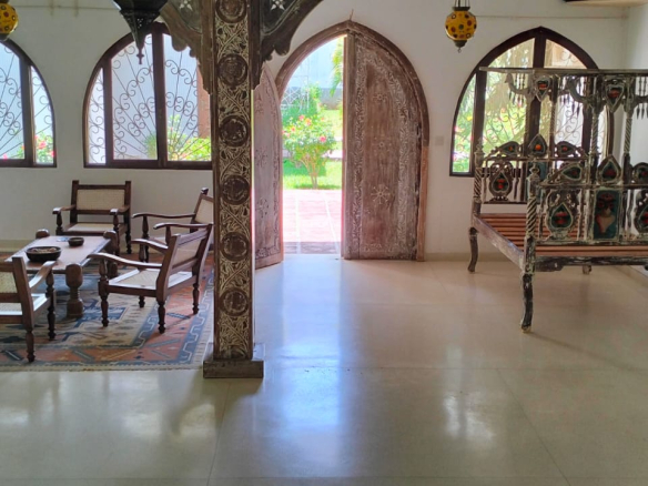 3 br villa for sale at Alhambra residence in Casuarina road