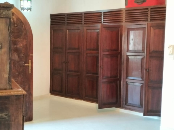 3 br villa for sale at Alhambra residence in Casuarina road