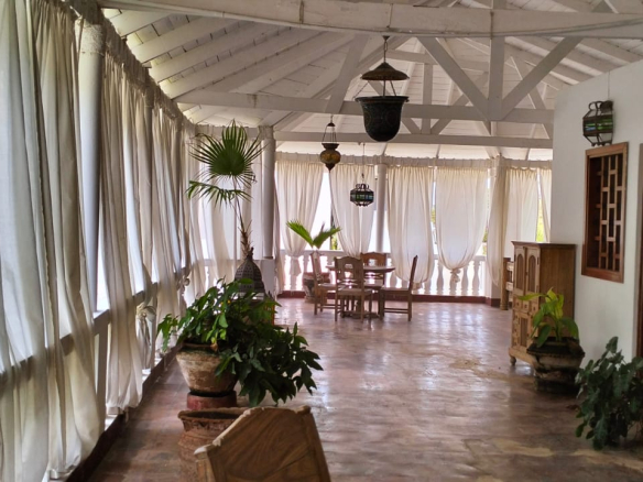 3 br villa for sale at Alhambra residence in Casuarina road