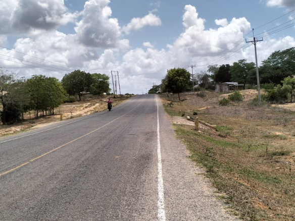 10 Acres for sale in Kakoneni