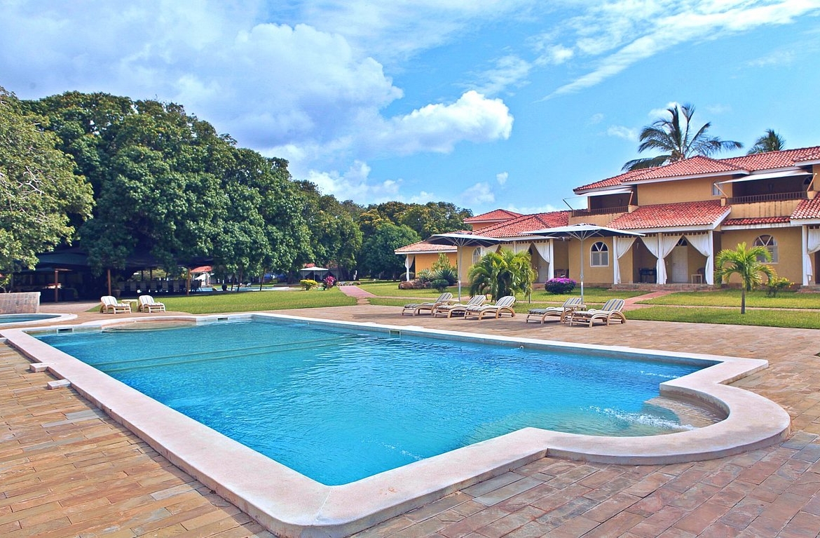 3br Mwembe resort for sale pool 1