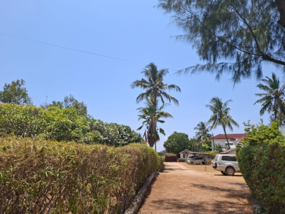 Quaint & Charming 2-Bedroom Apartment in Prestigious Casuarina, Malindi