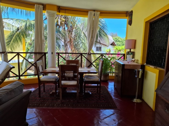 Mariposa 2br short stay