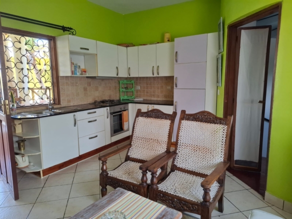 Mariposa 2br short stay