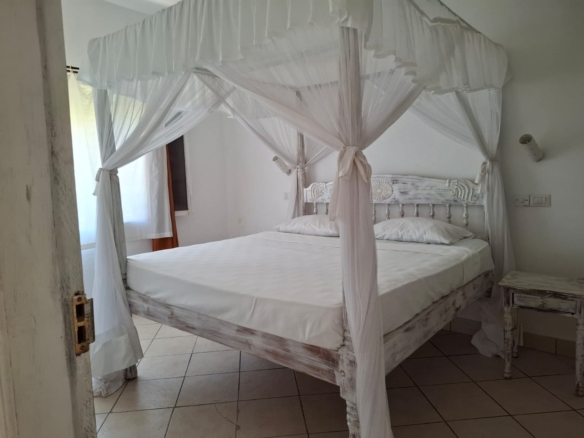 2br Beachfront long-stay