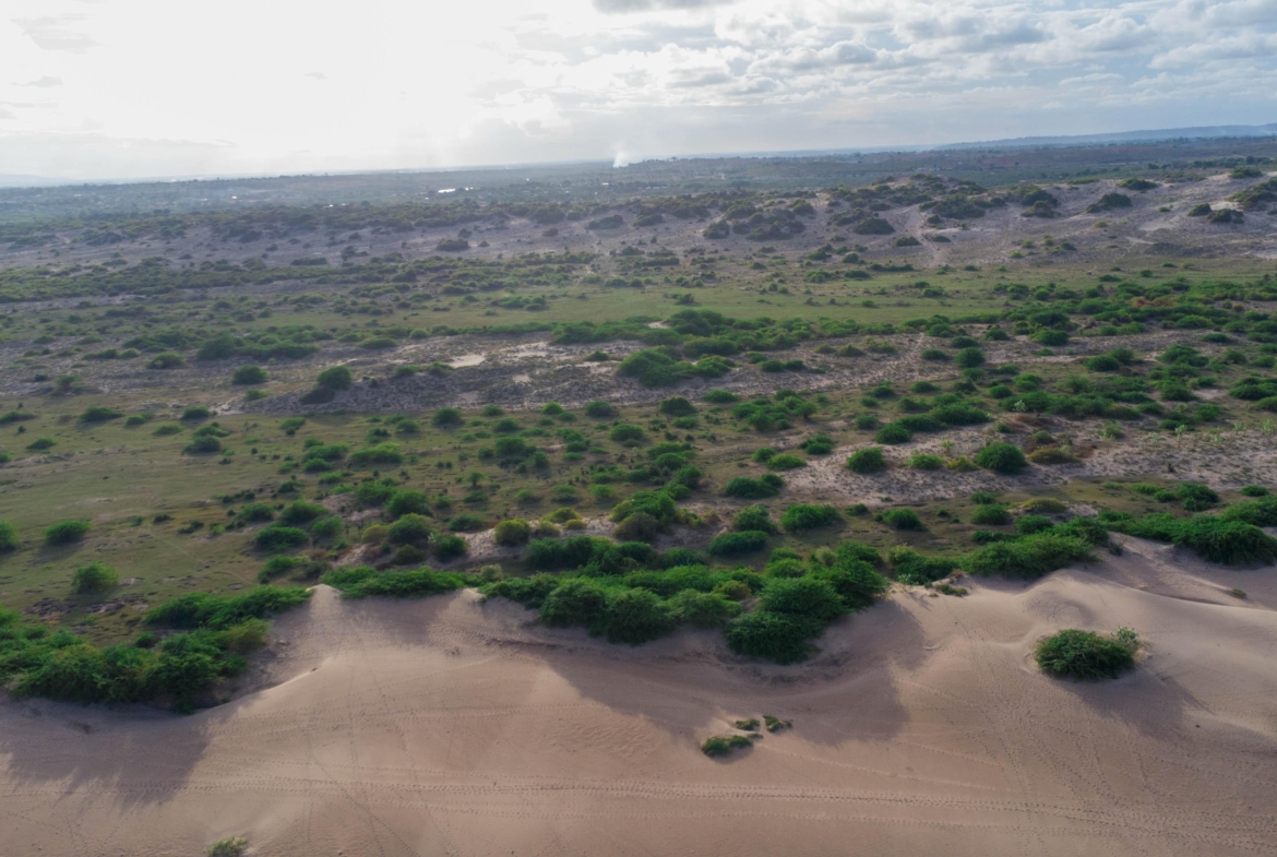 4 acres on the beach for sale in Malindi Sabaki Bridge