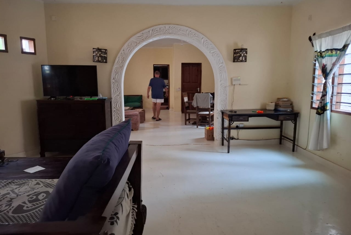 2br villa for sale in Iguana Beach