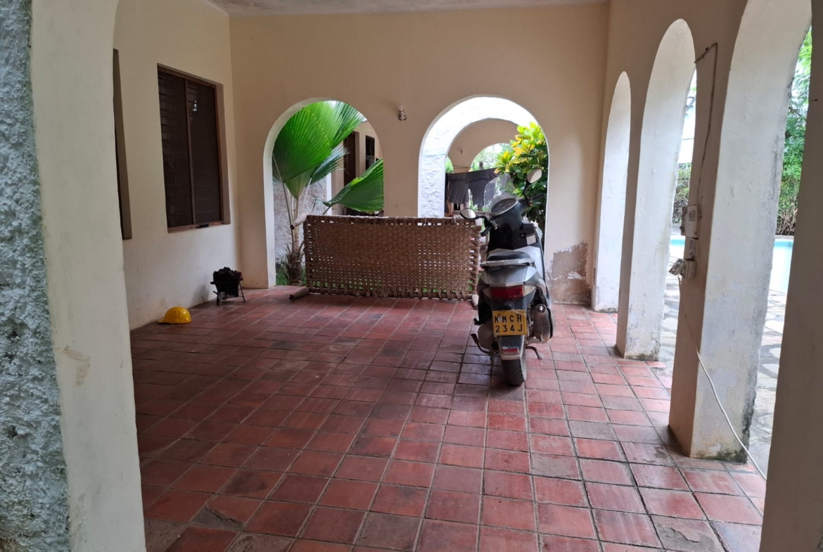 2br villa for sale in Iguana Beach
