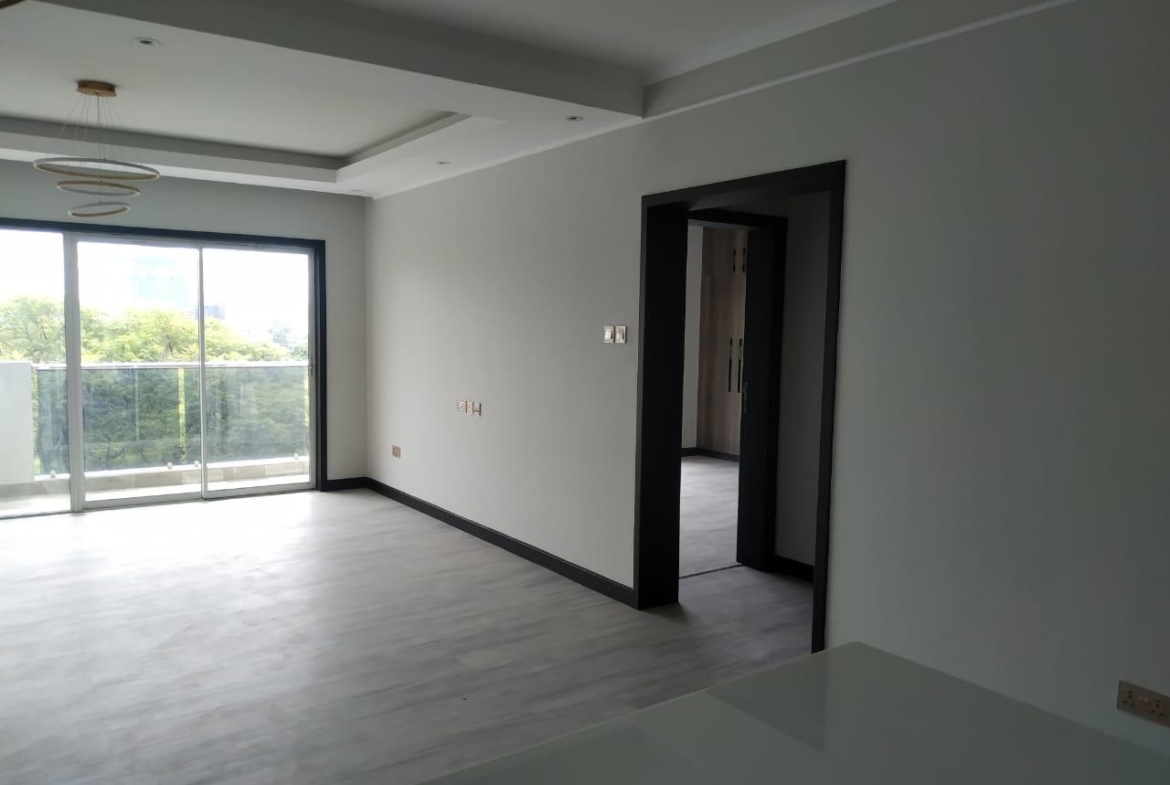 Riverside drive 3 br plus SQ for rent