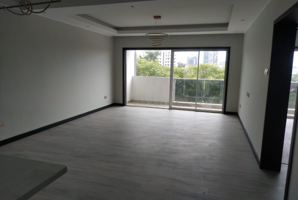 Riverside drive 3 br plus SQ for rent