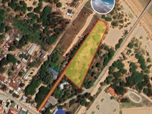 1 Care for sale next to Buntwani