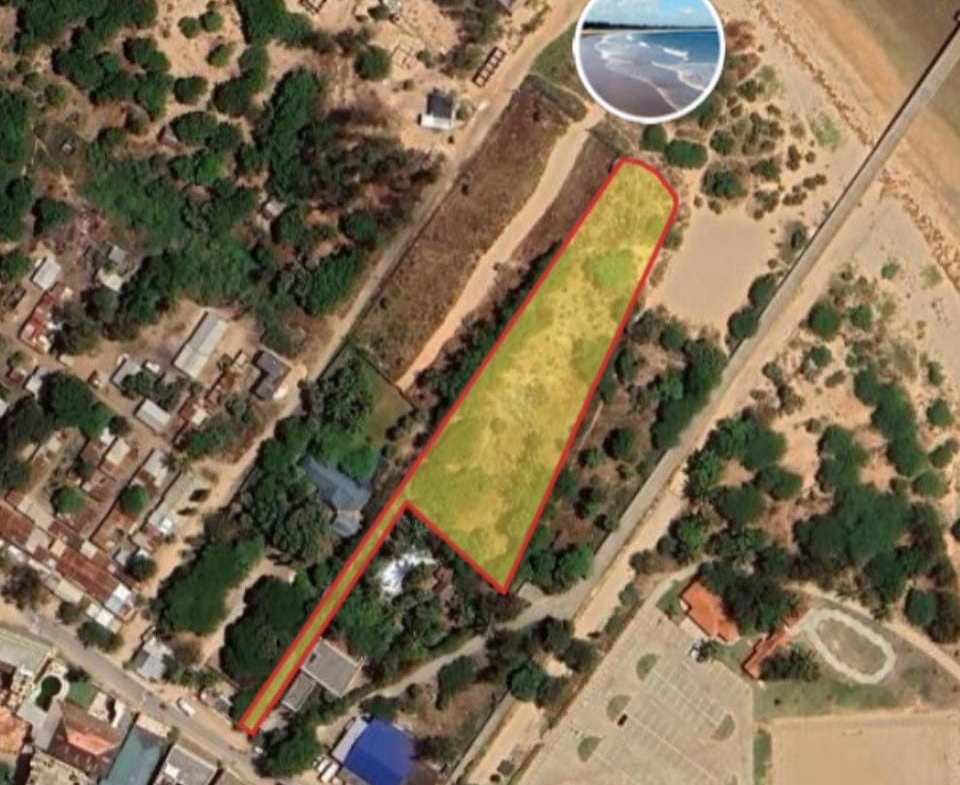 1 Care for sale next to Buntwani