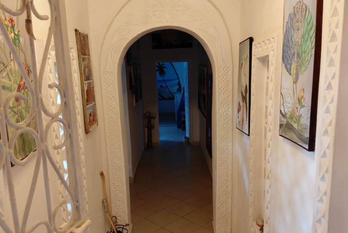 4 bedroom villa for sale in watamu on Quarter Acre