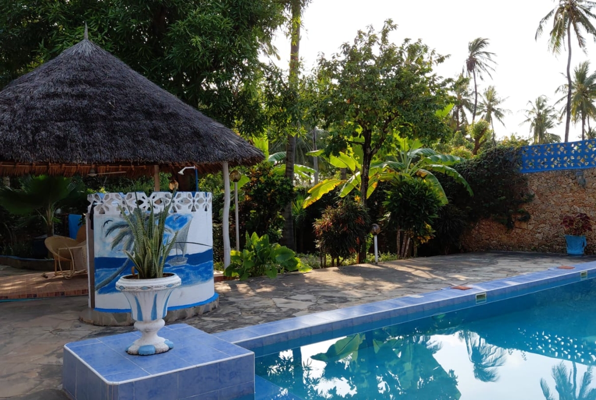 4 bedroom villa for sale in watamu on Quarter Acre