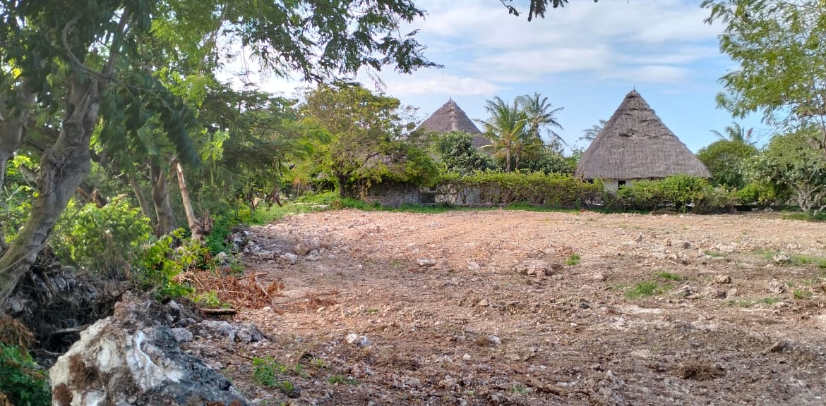 0.6 Acrefor sale in Mayungu