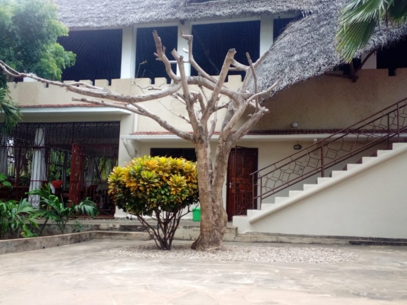 Watamu villa for rent, short stay Watamu, 4-bedroom villa Watamu, Watamu holiday homes, private villa with pool in Watamu, coastal Kenya short-term rental, Watamu furnished villa, luxury stay Watamu, Watamu real estate