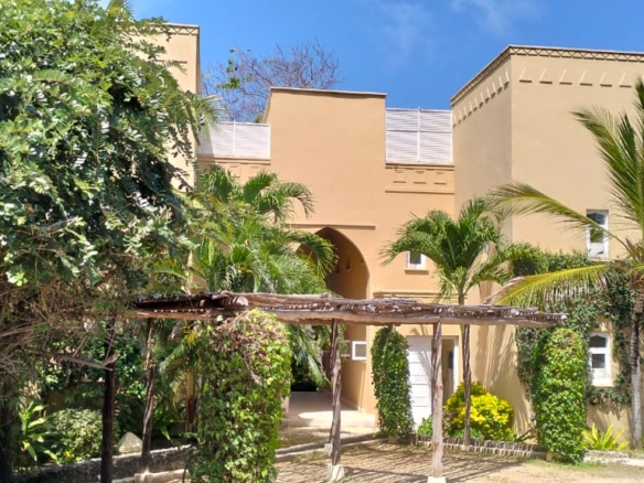 Medina Palms villa for sale, Watamu beachfront property, 4 bedroom villa Watamu, luxury villa Kenya, rooftop plunge pool Watamu, Medina Palms KES 102M.