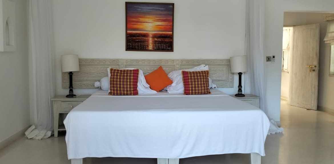 Medina Palms villa for sale, Watamu beachfront property, 4 bedroom villa Watamu, luxury villa Kenya, rooftop plunge pool Watamu, Medina Palms KES 102M.