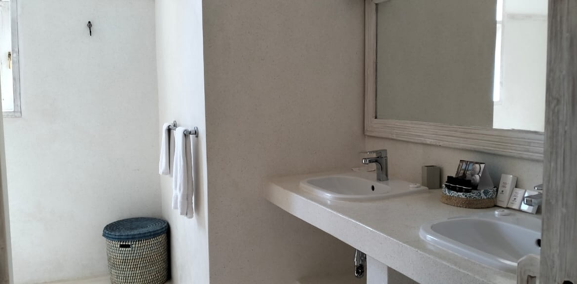 Medina Palms villa for sale, Watamu beachfront property, 4 bedroom villa Watamu, luxury villa Kenya, rooftop plunge pool Watamu, Medina Palms KES 102M.