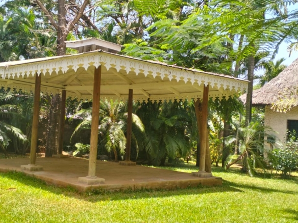 3 bedroom villa for sale, Tamarind Cove villa, Casuarina Road villa, private pool, renewed Makuti roof, fully furnished villa, gated community